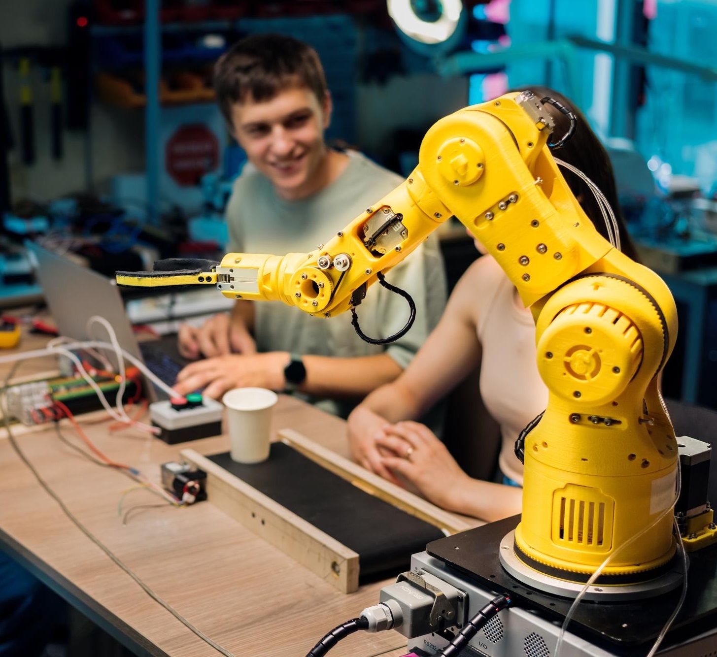 Робототехника и искусственный интеллект